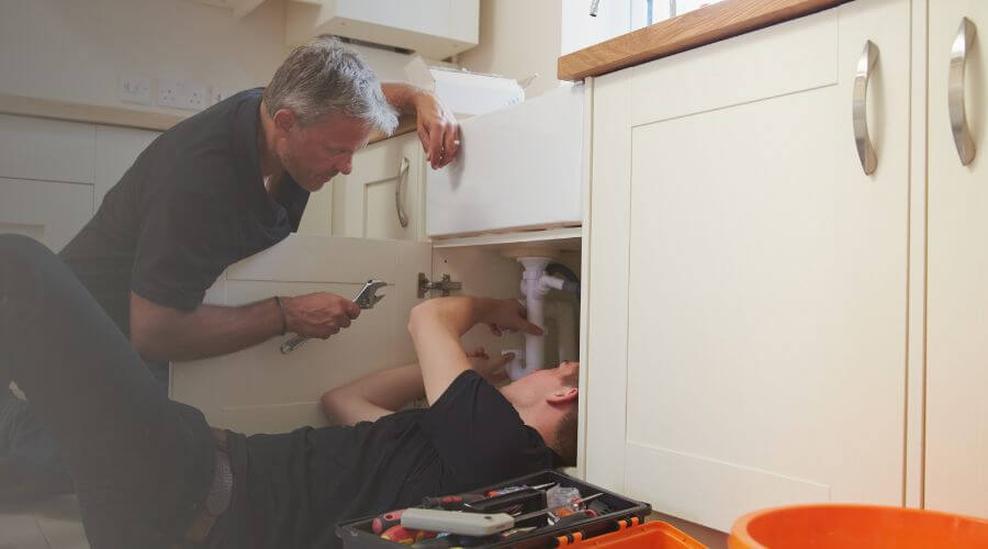 Expert burst pipe repair services in Hawkinsville, GA